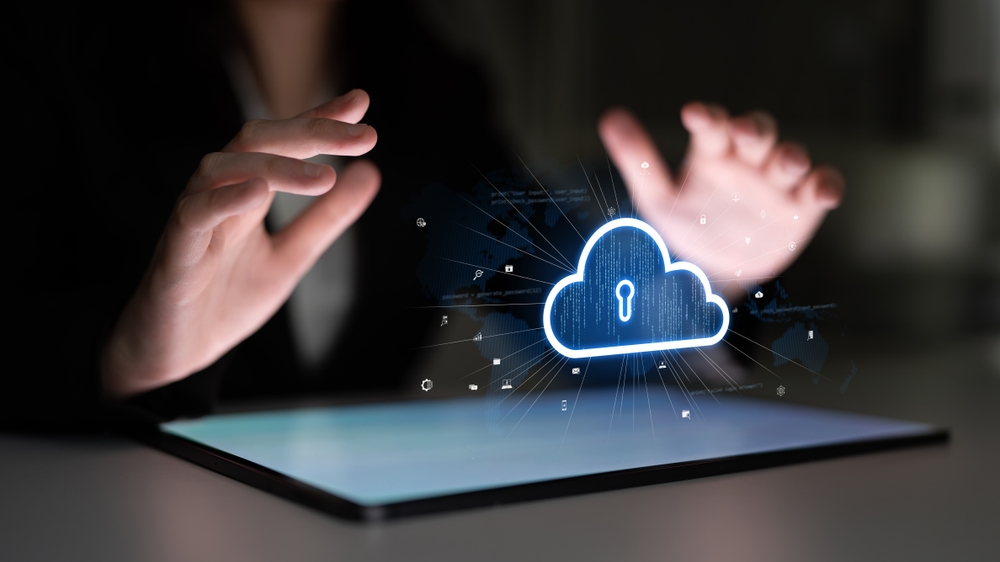 Hur molnbaserad infrastruktur gör affärssystem säkrare och mer tillförlitligt